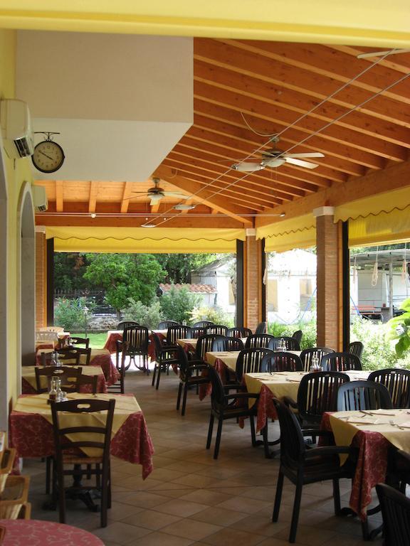 Laghetto Ai Portici Bed & Breakfast Pastrengo Exterior foto